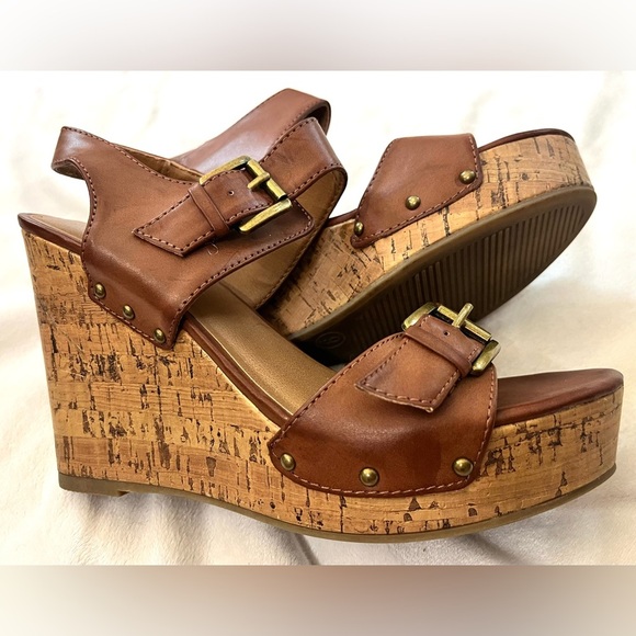 Mossimo Supply Co Brown Wedge Sandals with Buckle Detail Women’s Size 9 - Picture 12 of 12
